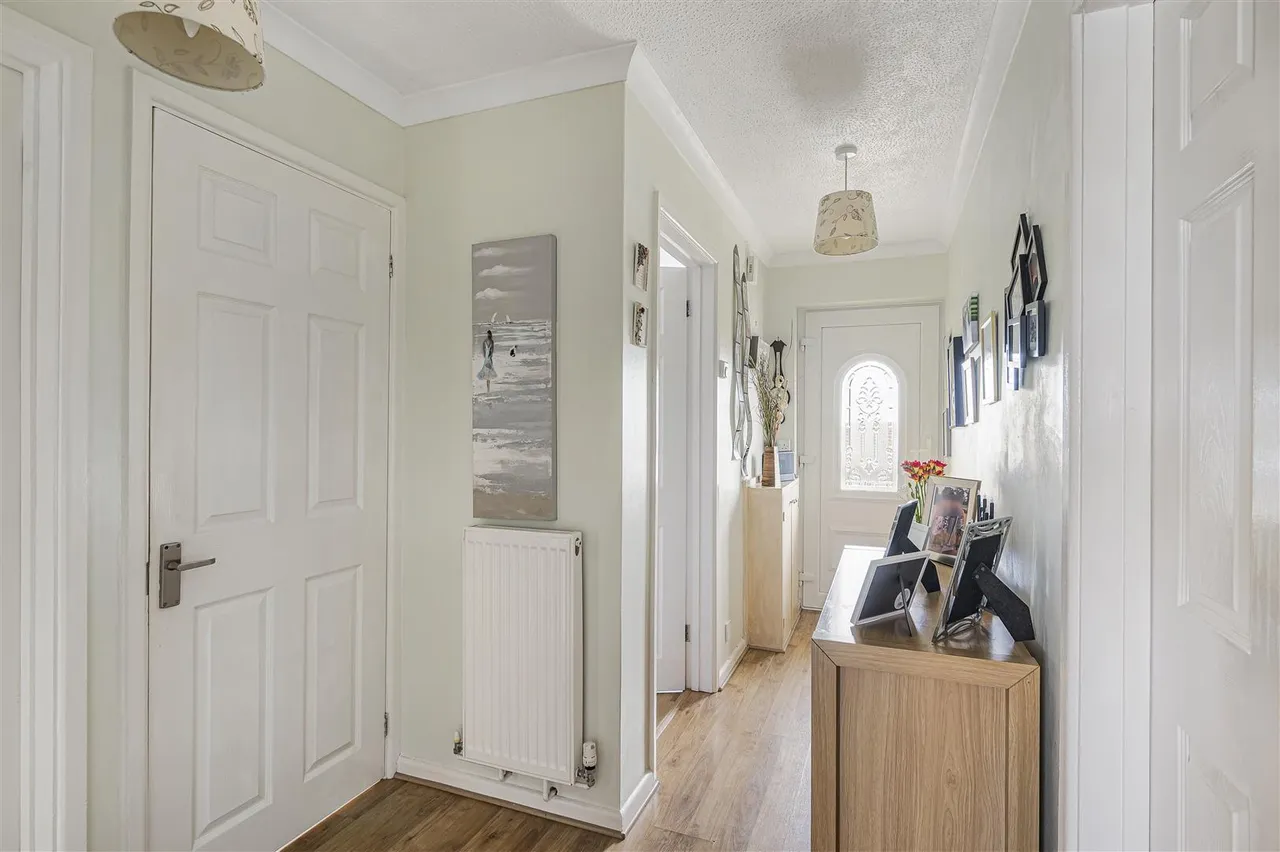 Antony Close, Seaford, photo 10
