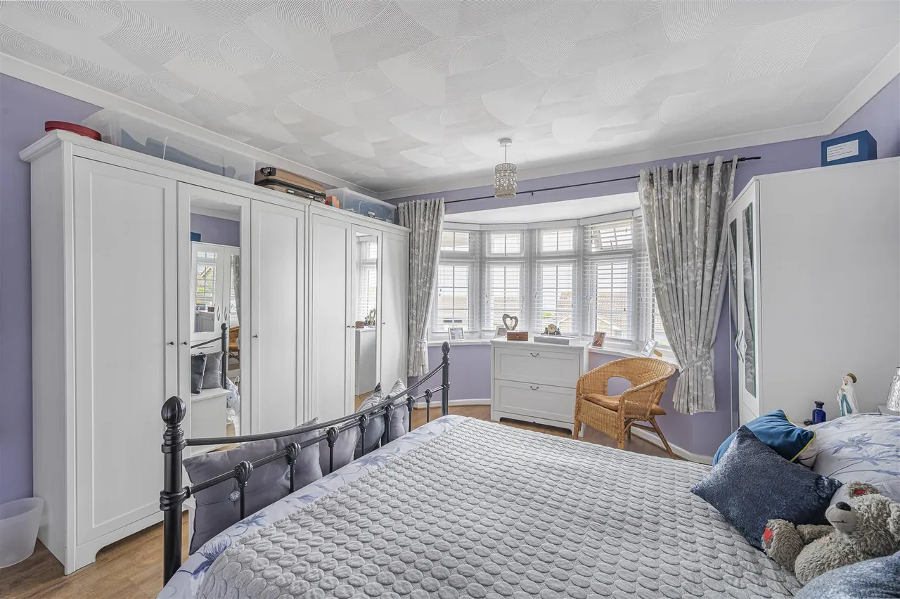 Antony Close, Seaford, photo 16