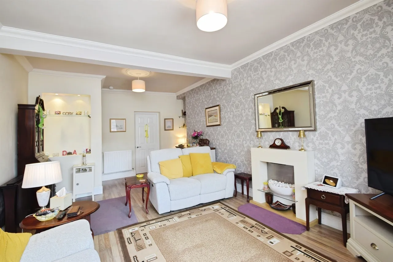 Nythbran Terrace, Porth, CF39, photo 2
