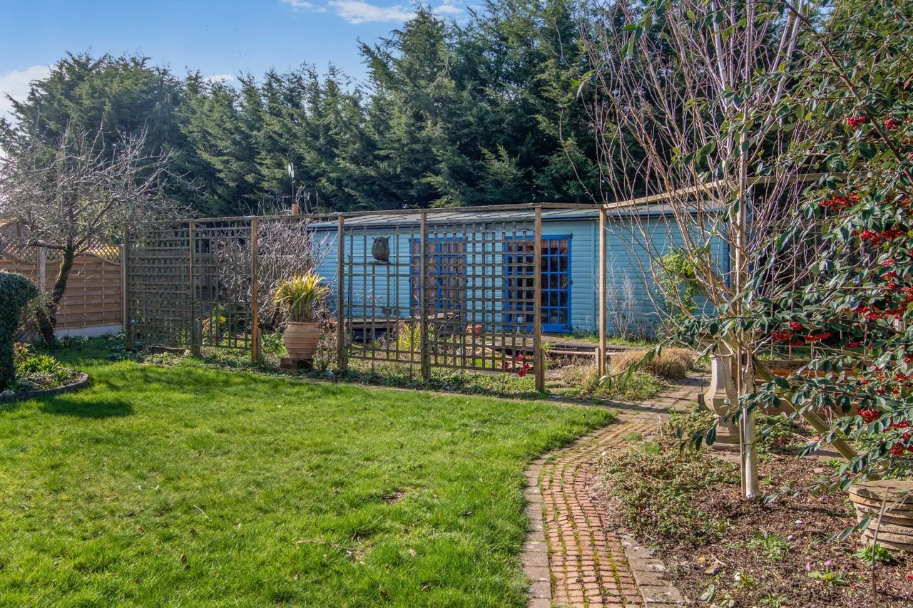 Bullens Green Lane, Colney Heath, AL4, photo 11