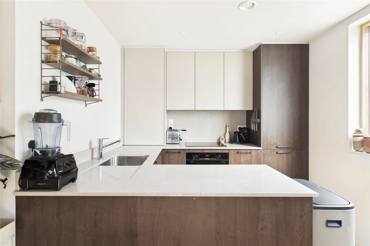 Knollys Road, London, SW16, photo 12