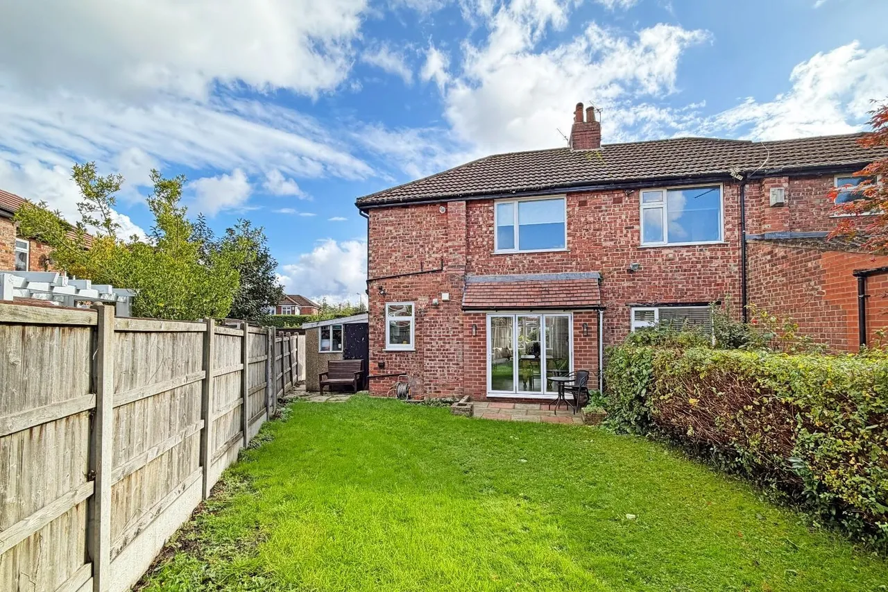 St. Georges Crescent, Timperley, WA15, photo 26
