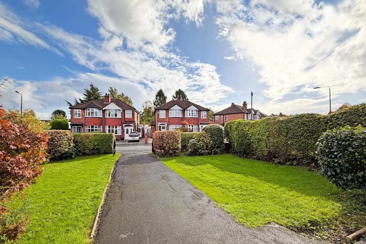 St. Georges Crescent, Timperley, WA15, photo 27