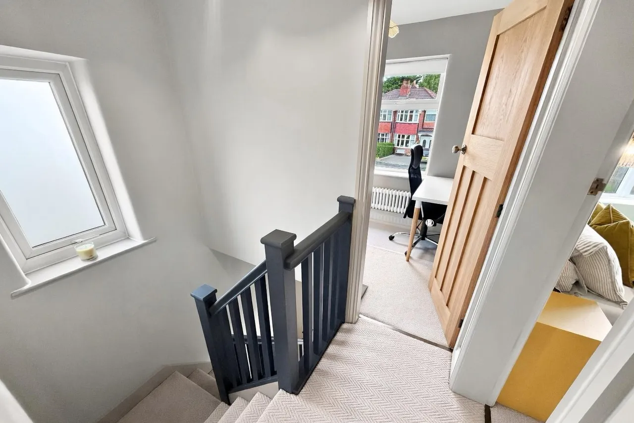 St. Georges Crescent, Timperley, WA15, photo 14