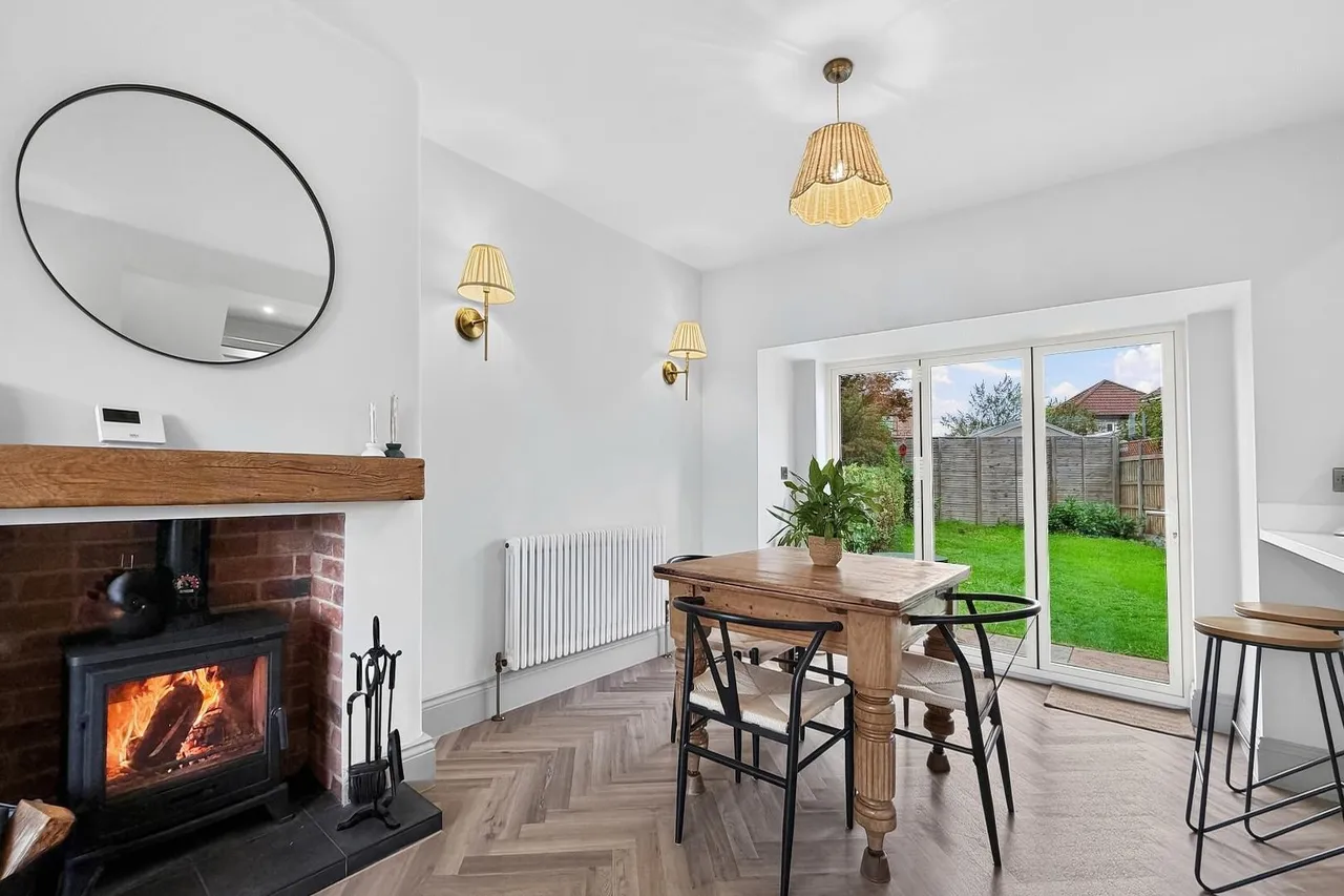 St. Georges Crescent, Timperley, WA15, photo 9