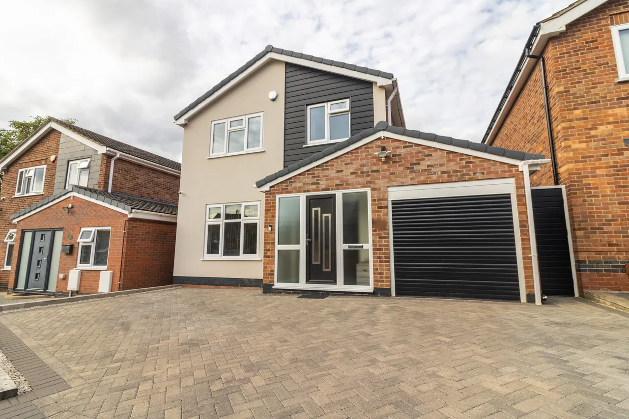 3 bed house for sale — Anthony Drive, Thurnby, Leicester, Leicester, LE7 9RA