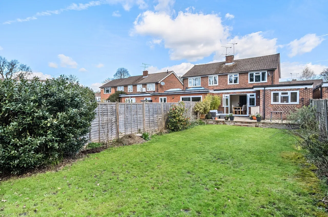 Frimley Grove Gardens, Frimley, Camberley, Surrey, GU16 7JY, photo 25