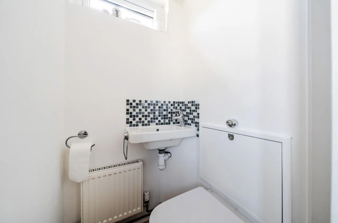 Frimley Grove Gardens, Frimley, Camberley, Surrey, GU16 7JY, photo 22