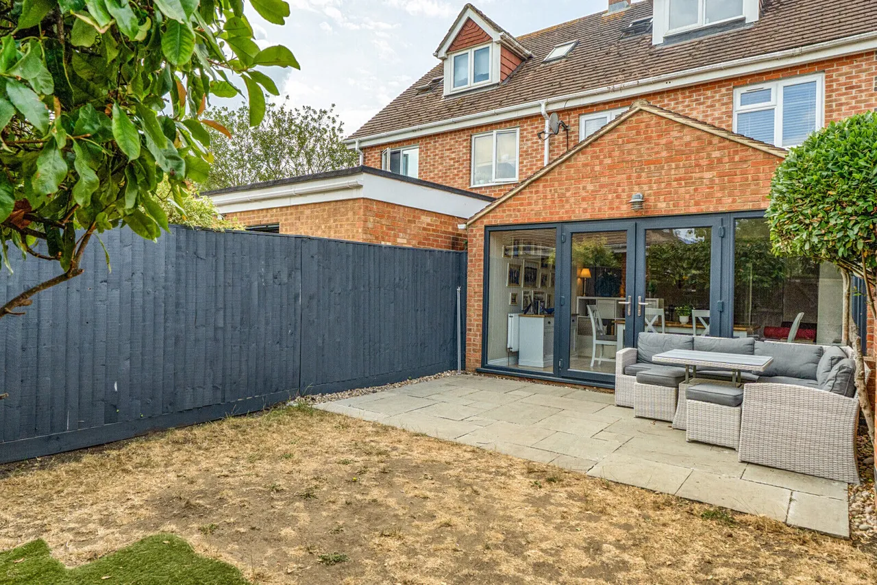 Spring Gardens, Theale, RG7, photo 17