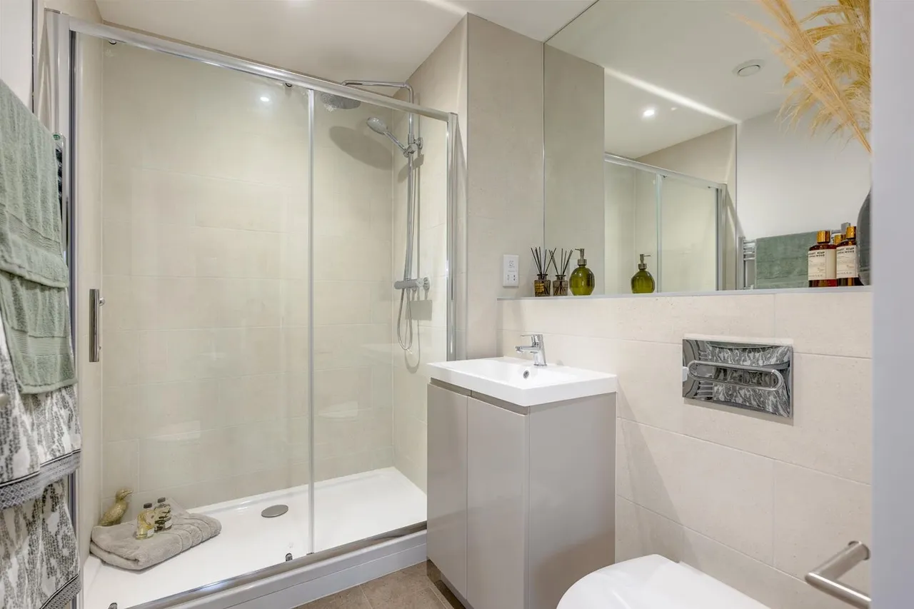 Barttelot Road, RH12 1BJ, photo 11