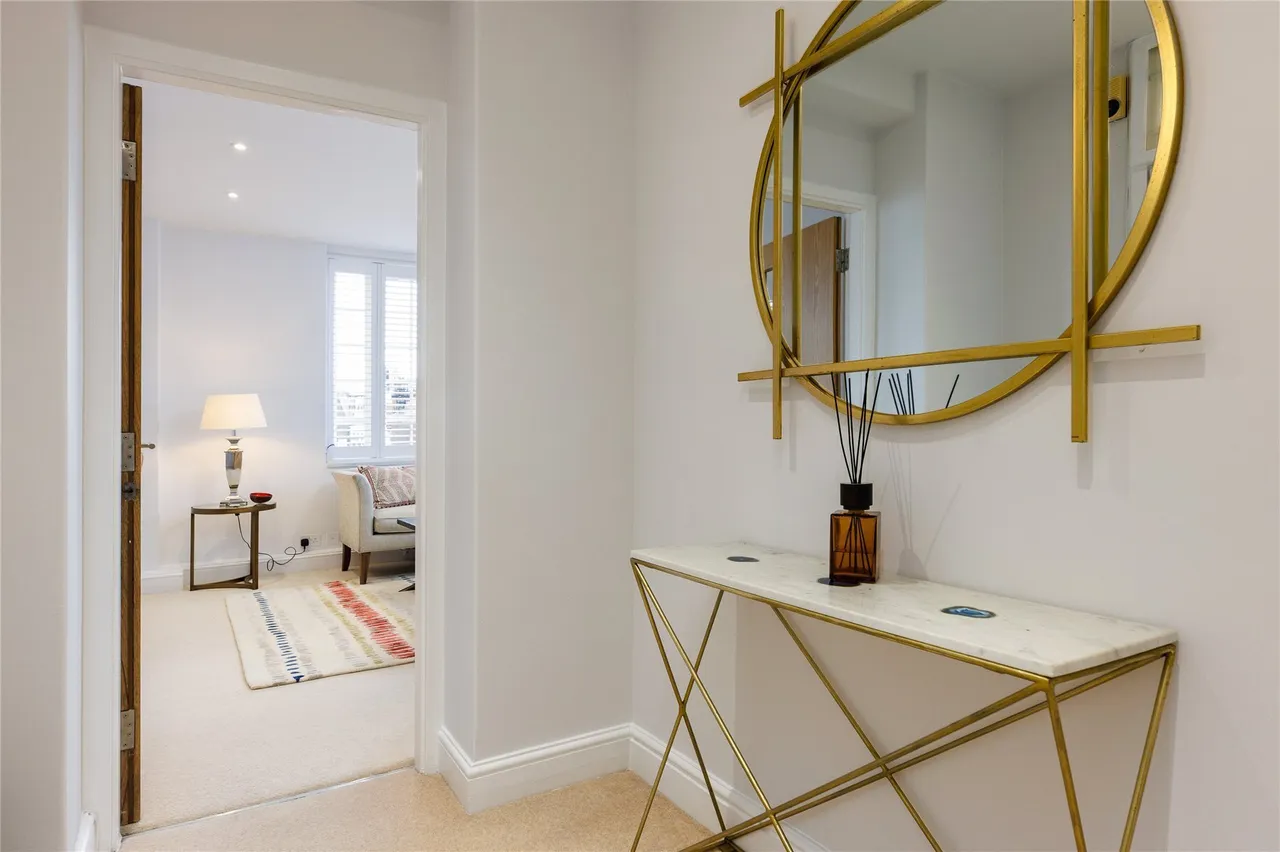 Swan Court, Chelsea Manor Street, Chelsea, London, SW3, photo 11