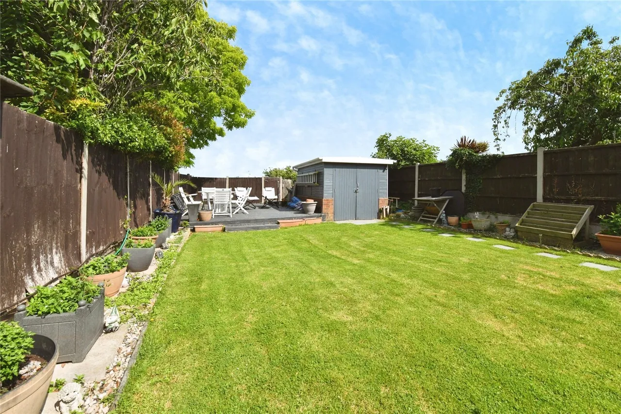 New England Crescent, Great Wakering, Southend-on-Sea, Essex, SS3, photo 4