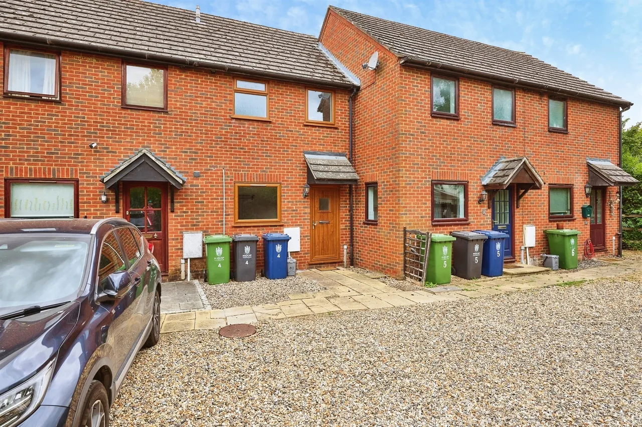 2 bed house for sale — Queens Row, Duxford, Cambridge