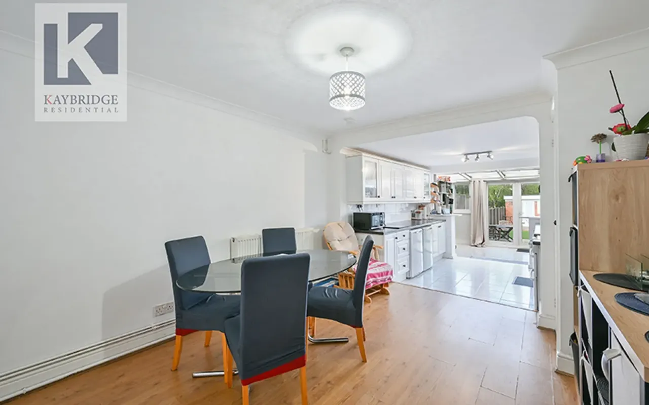 Iris Road, West Ewell, KT19, photo 3