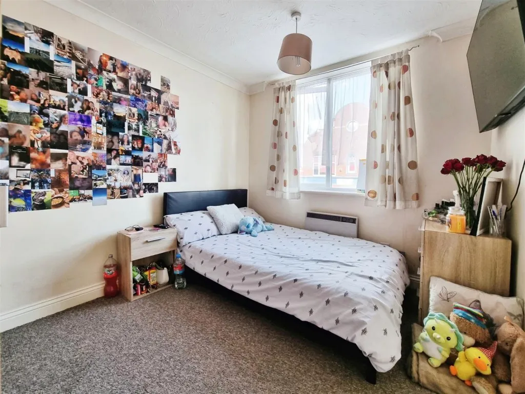 Denbeigh House, Rectory Road, Rushden, photo 4