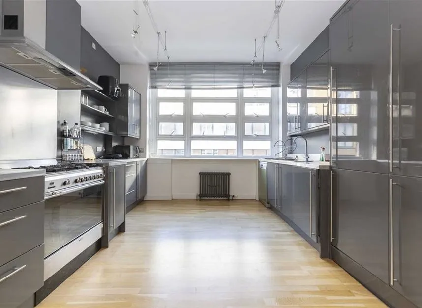 Clifton Street, EC2A, photo 2