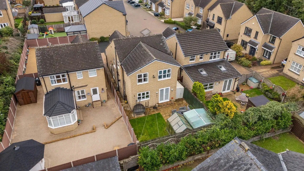 Westminster Road, HX3, photo 32
