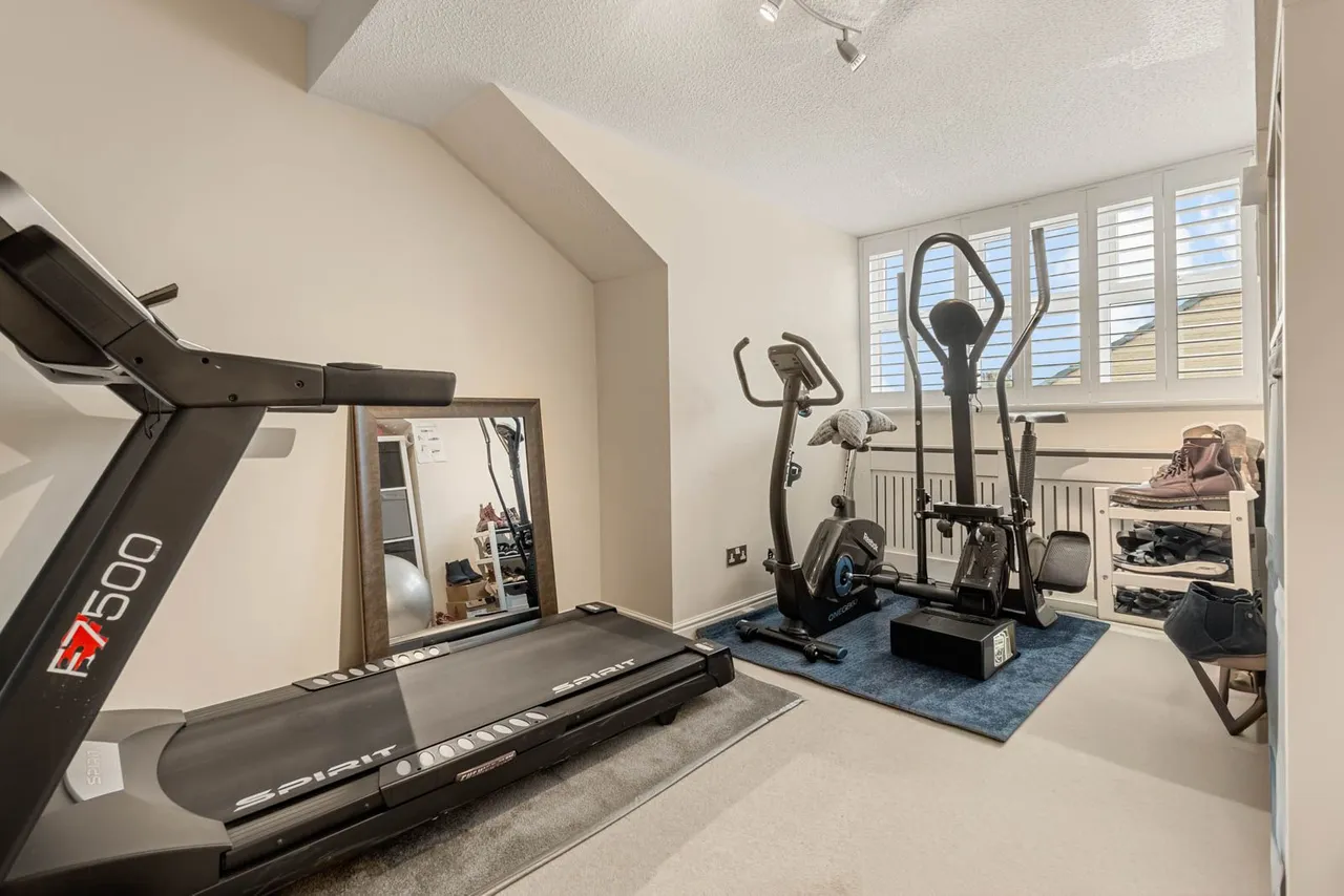 Westminster Road, HX3, photo 25
