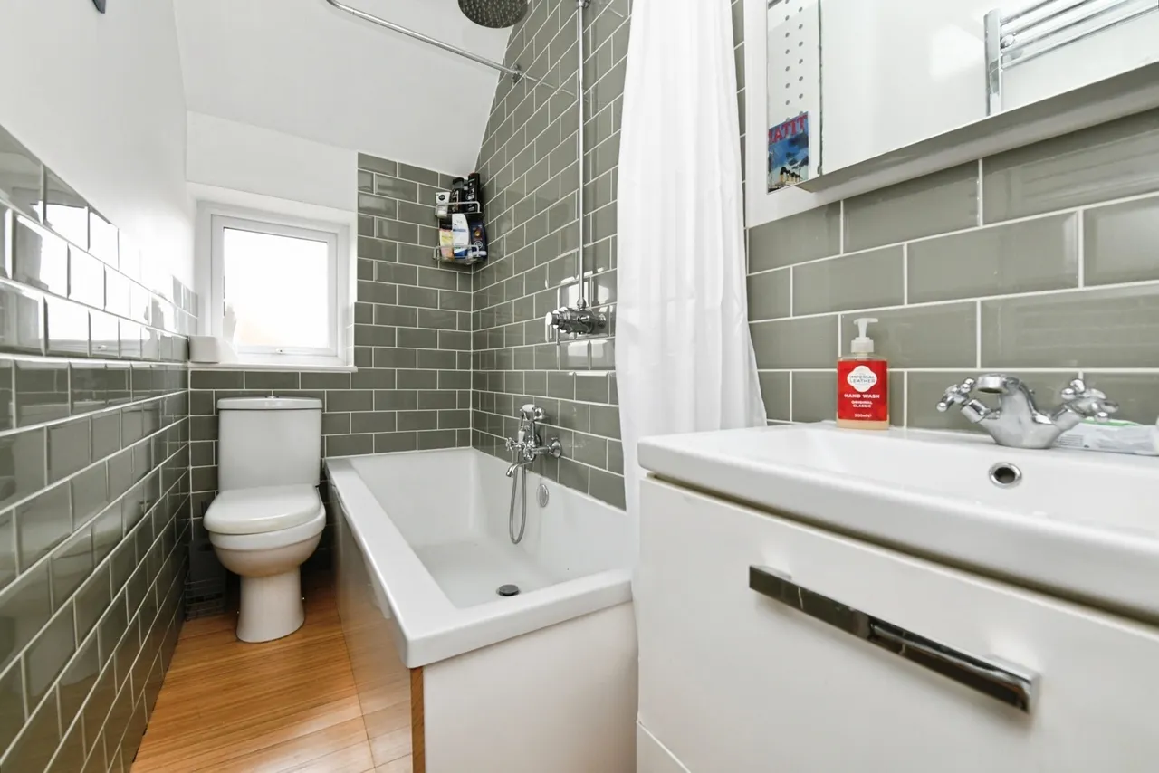 Blenheim Drive, Colchester, Essex, CO2, photo 6