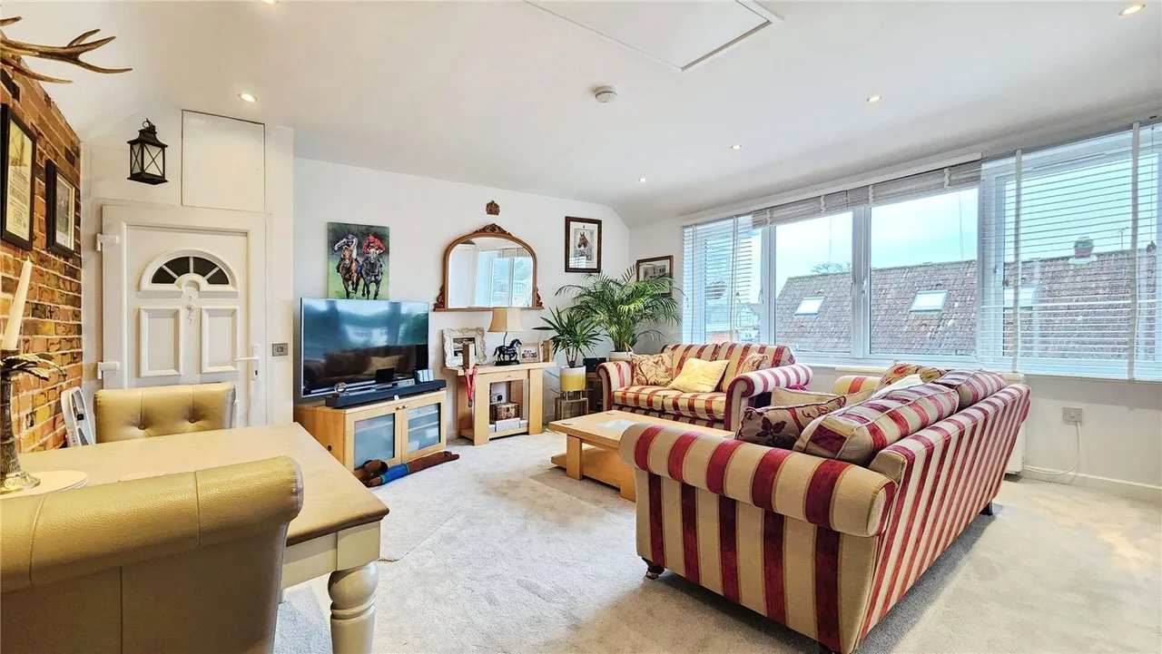 Blenheim Drive, Colchester, Essex, CO2, photo 3