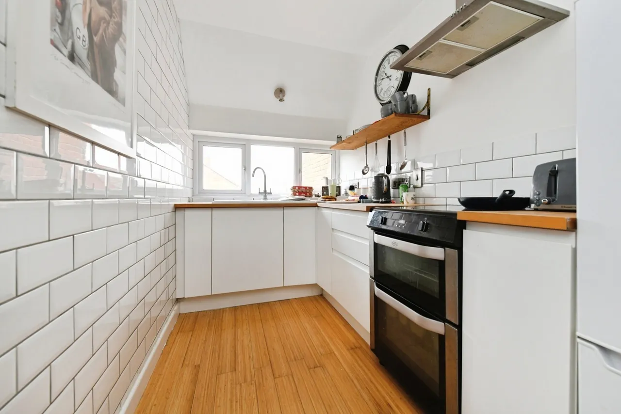 Blenheim Drive, Colchester, Essex, CO2, photo 24