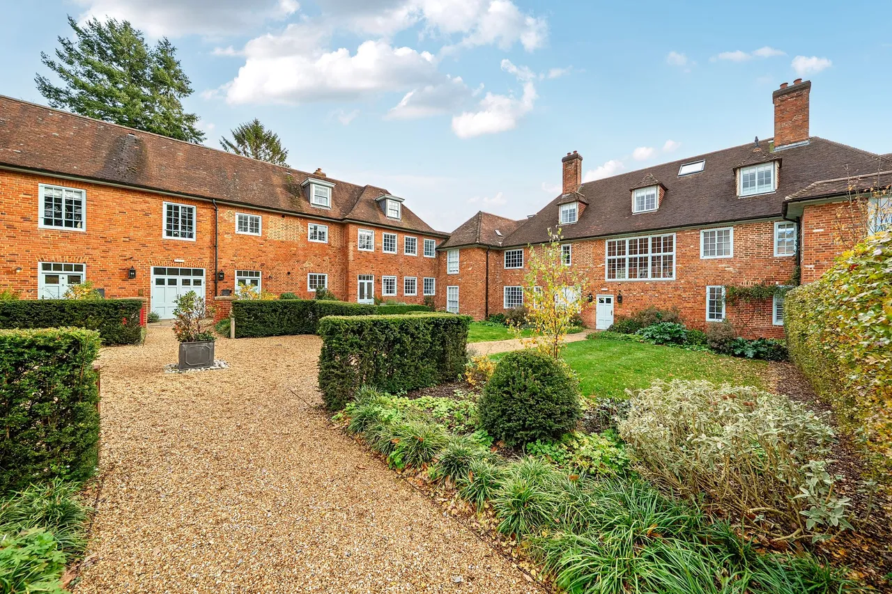 Adams Walk, Midhurst, GU29, photo 24