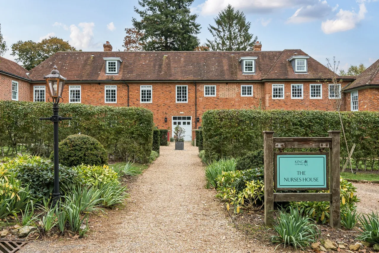 3 bed property for sale, Adams Walk, Midhurst, GU29