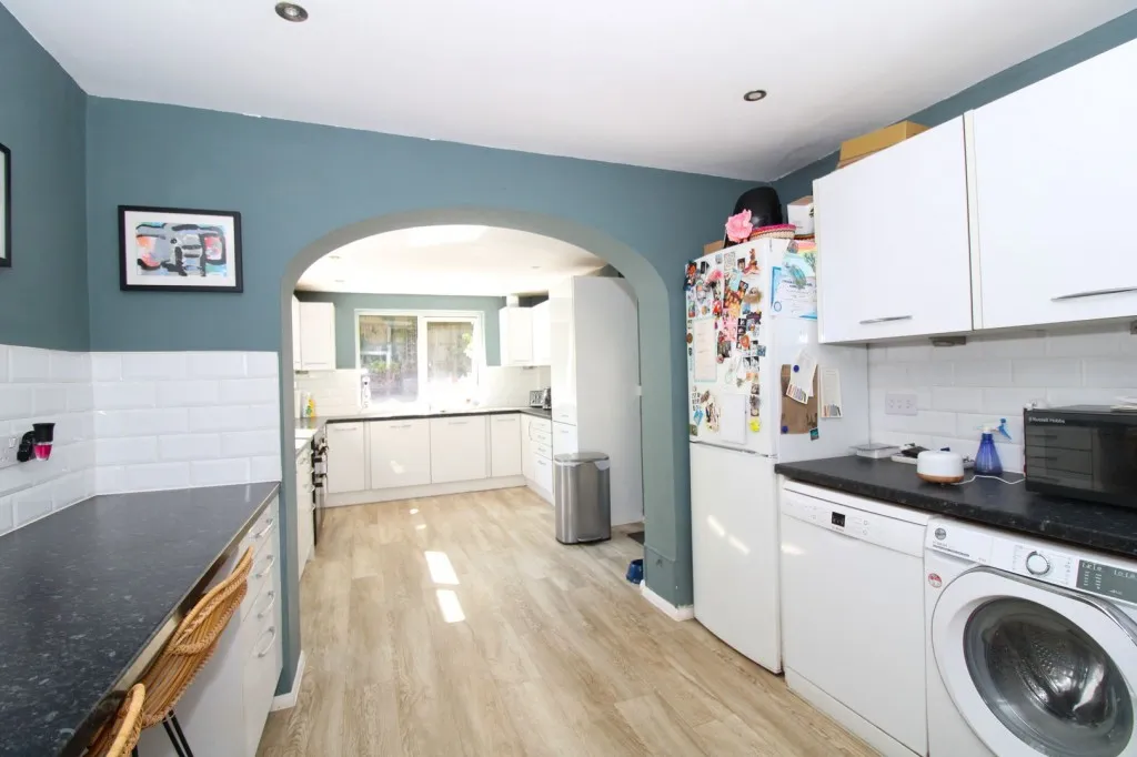 Petworth Close, Stevenage, photo 5