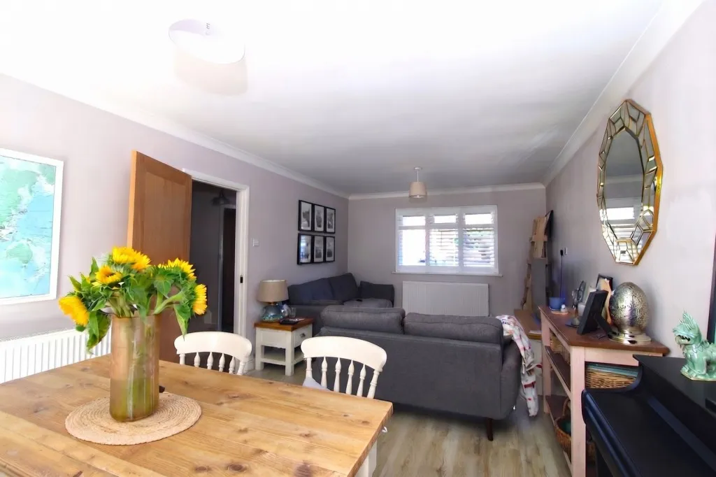 Petworth Close, Stevenage, photo 10