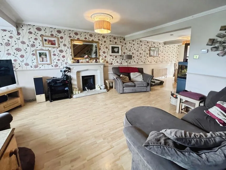 Spring Rise, Glossop, Derbyshire, SK13, photo 3