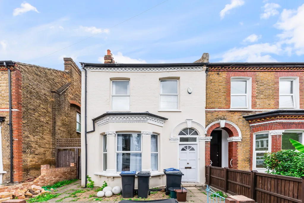 Wilton Road, London, SW19, photo 5