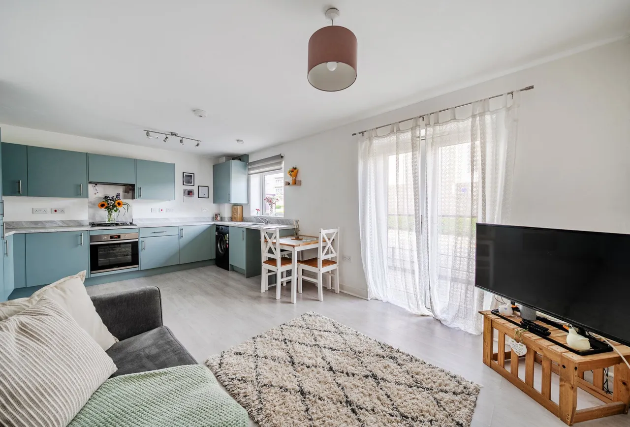 Oxleigh Way, Gloucestershire, Stoke Gifford, BS34 8AL, photo 3