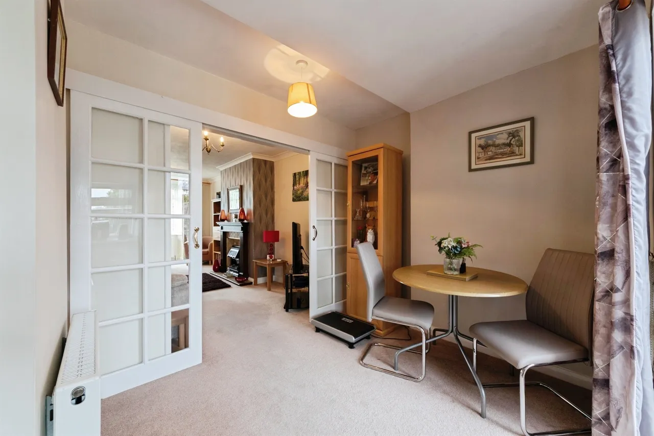 The Vineries, Birmingham, B27, photo 9