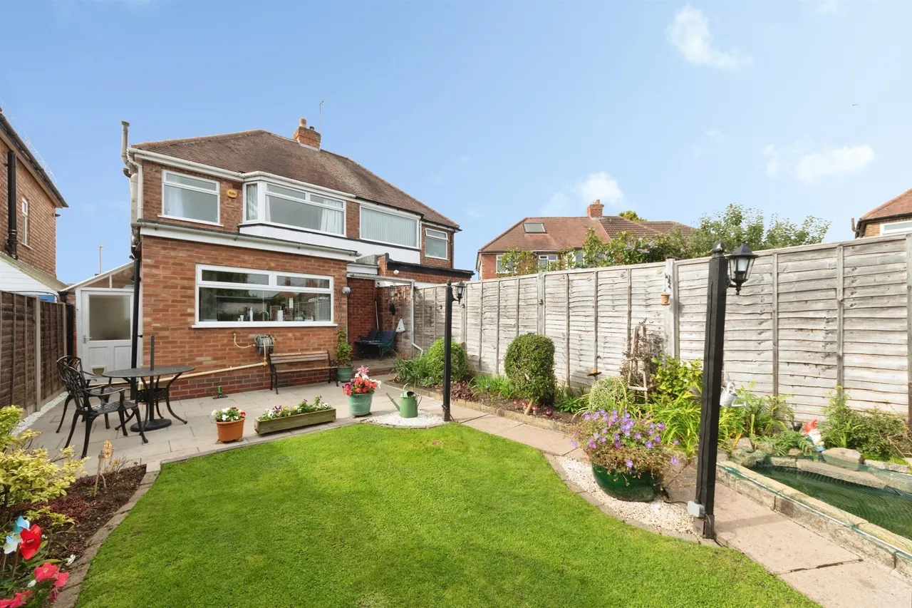 The Vineries, Birmingham, B27, photo 18