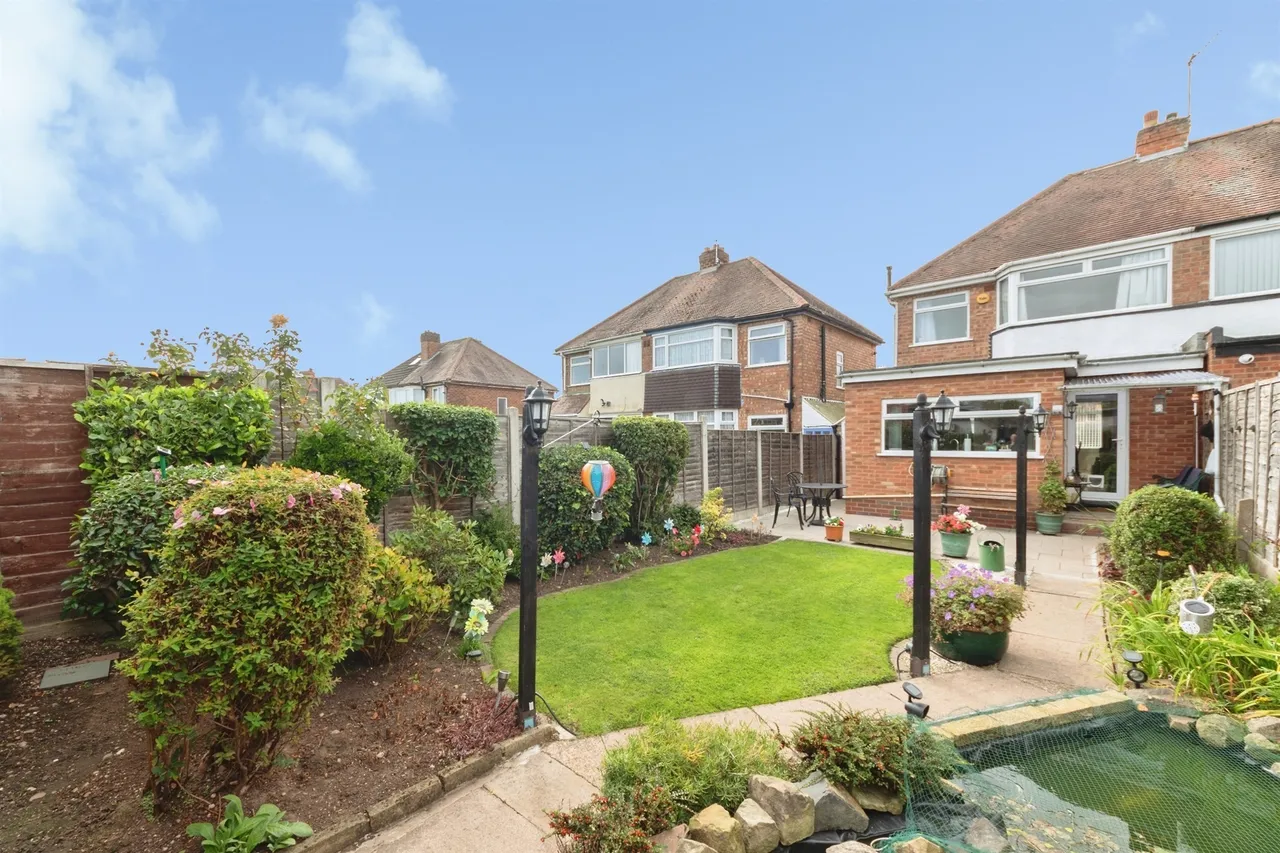The Vineries, Birmingham, B27, photo 10