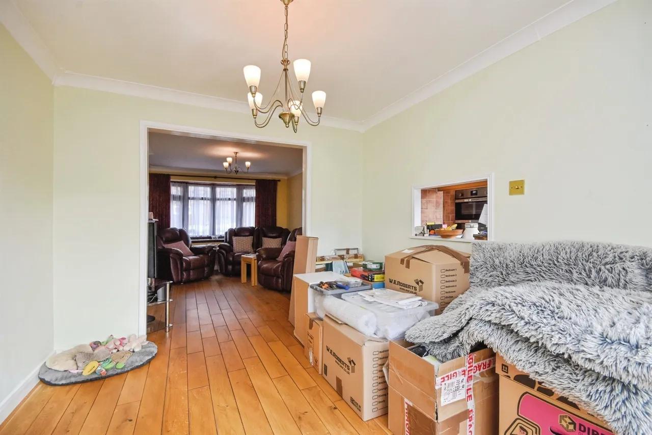 Magnolia Way, Pilgrims Hatch, CM15, photo 8