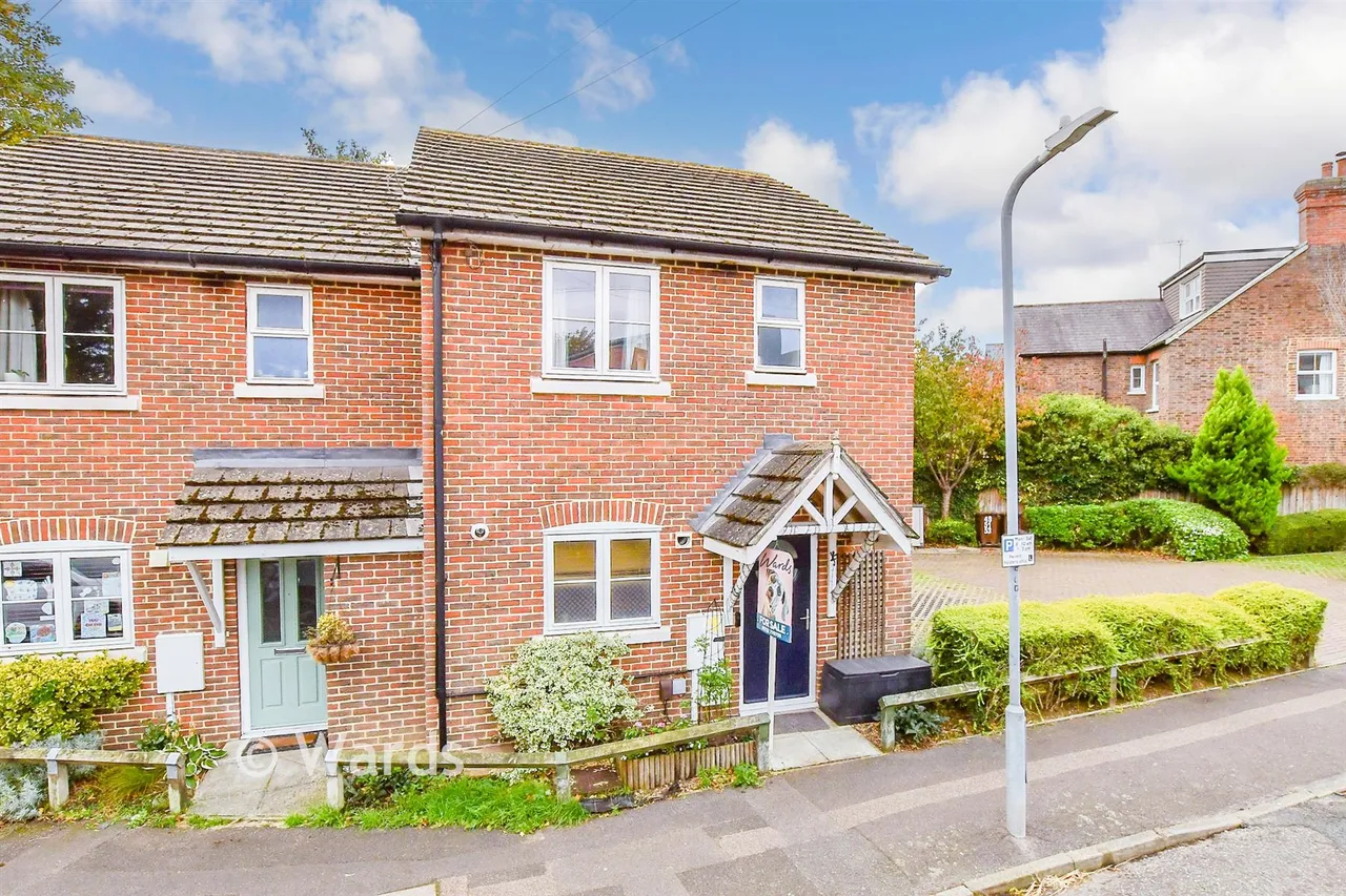 3 bed house for sale, Mill Crescent, Tonbridge, TN9