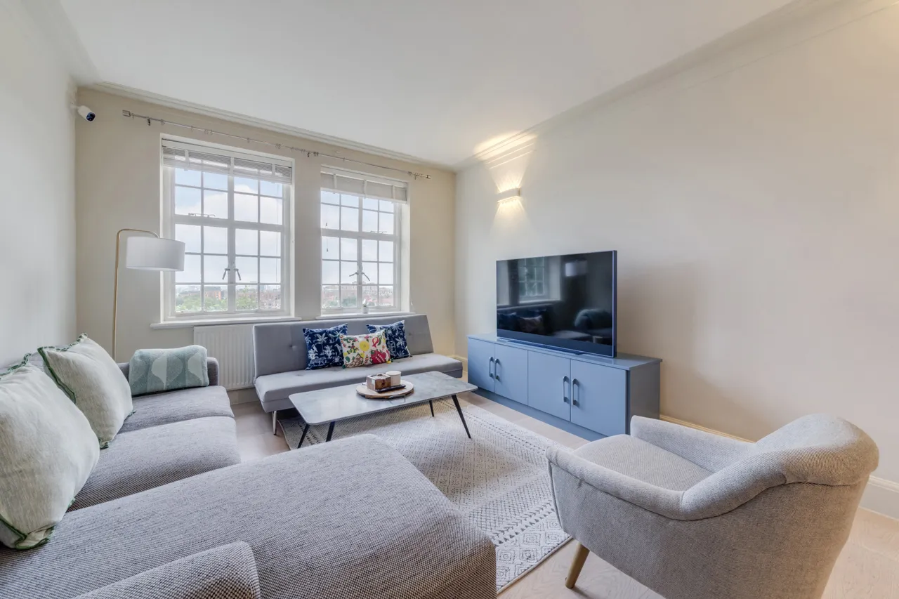Finchley Road, Hampstead, NW3, photo 11