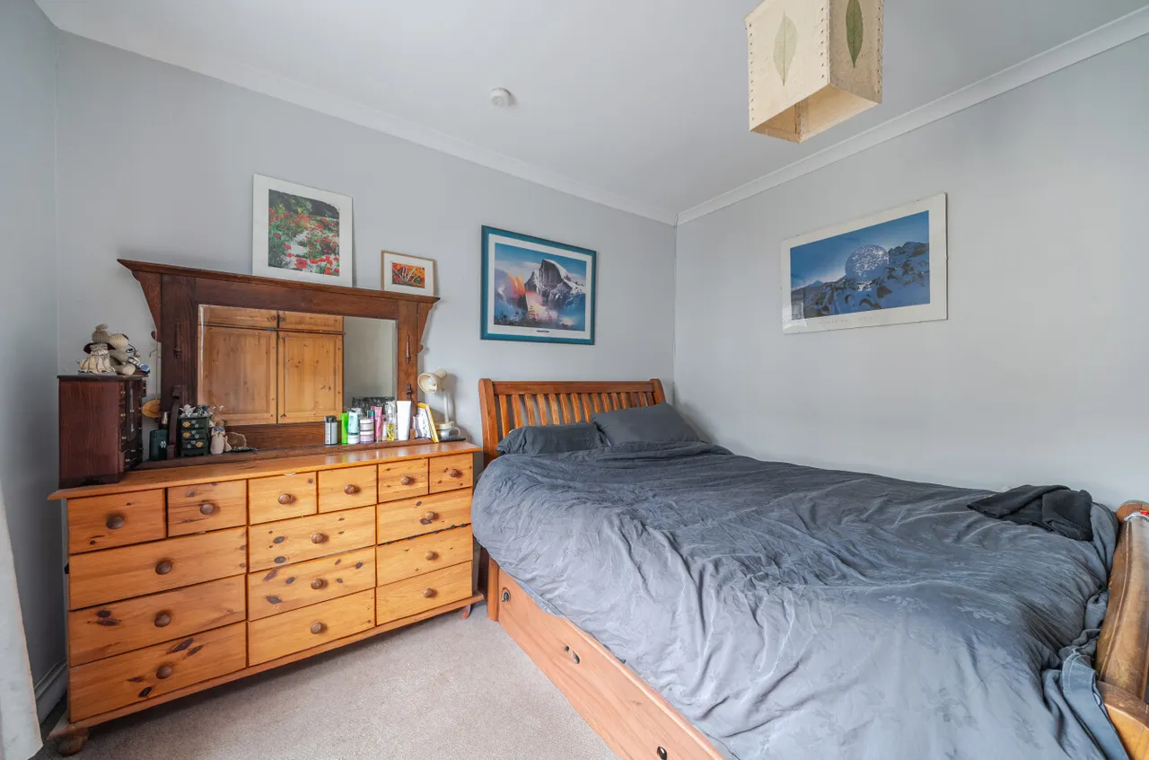 Vicarage Road, Alton, GU34, photo 5