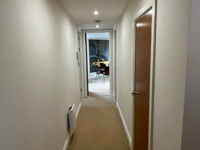 2 bed flat to rent, Meridian Bay Swansea, SA1