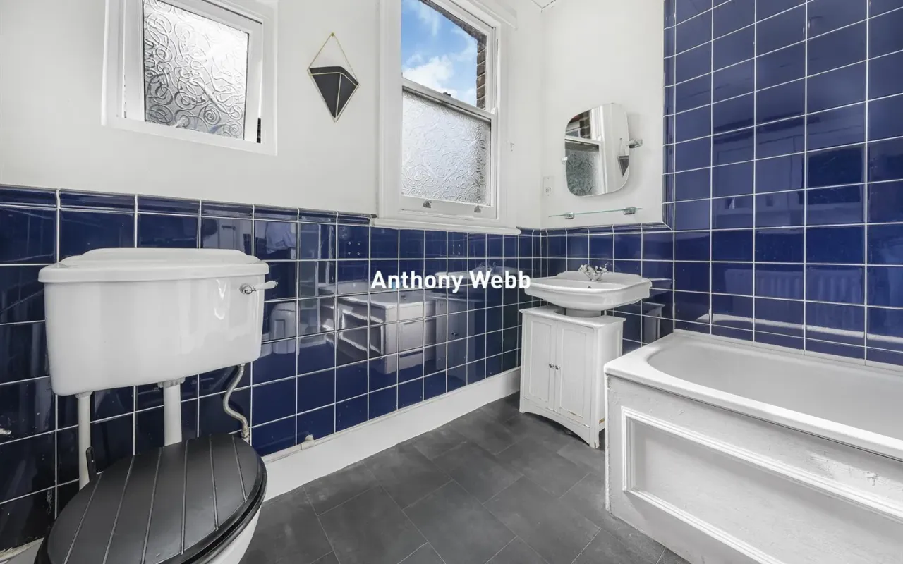 Lakeside Road, Palmers Green, N13, photo 14