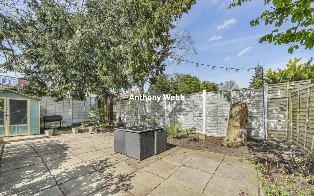 Lakeside Road, Palmers Green, N13, photo 17