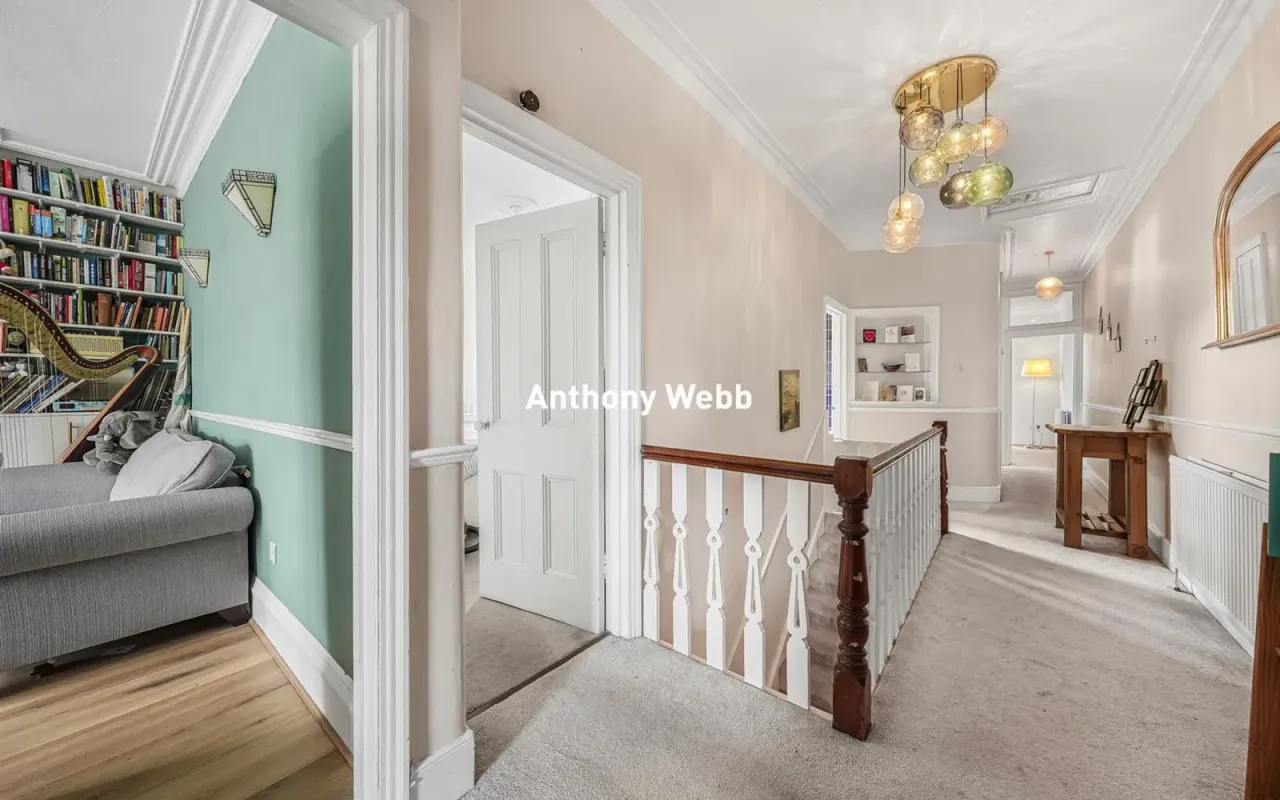 Lakeside Road, Palmers Green, N13, photo 4