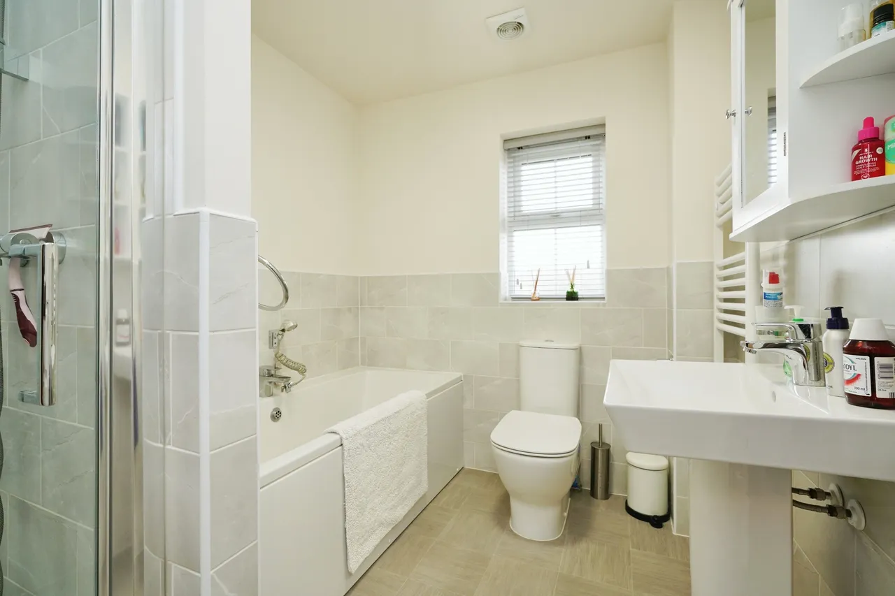 Hargate Lane, Newton Solney, DE15, photo 19