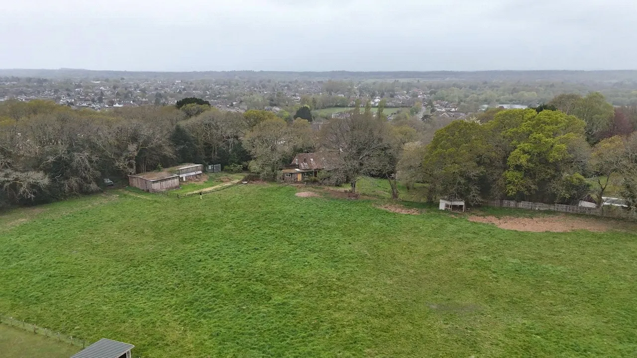 Cowpitts Lane, Ringwood, Hampshire, BH24 3JX, photo 9