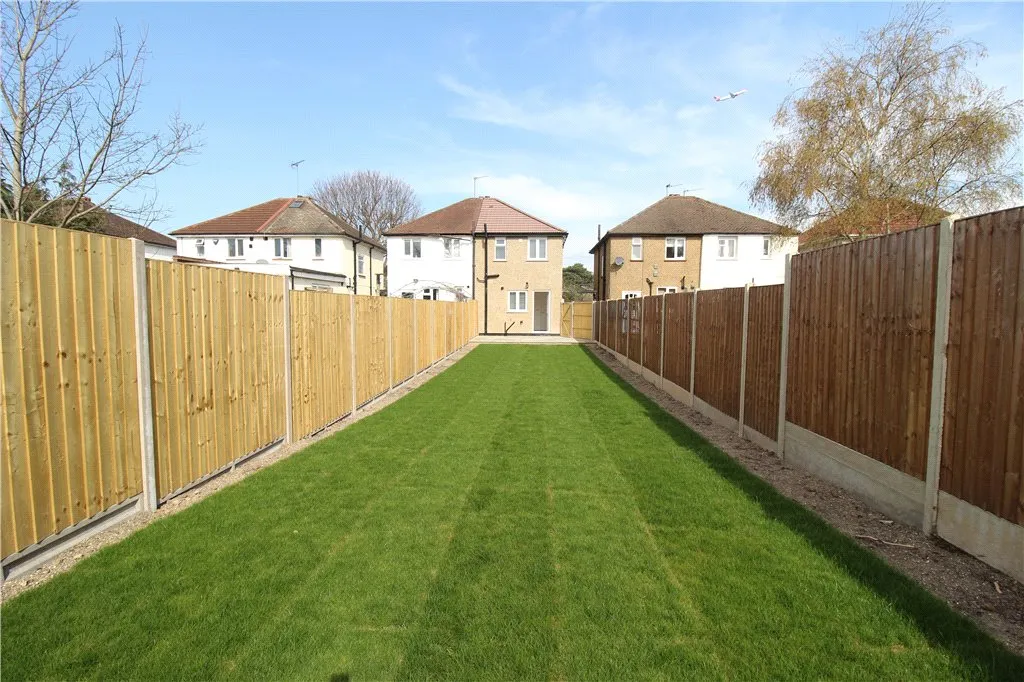 Longford Avenue, Feltham, TW14, photo 7