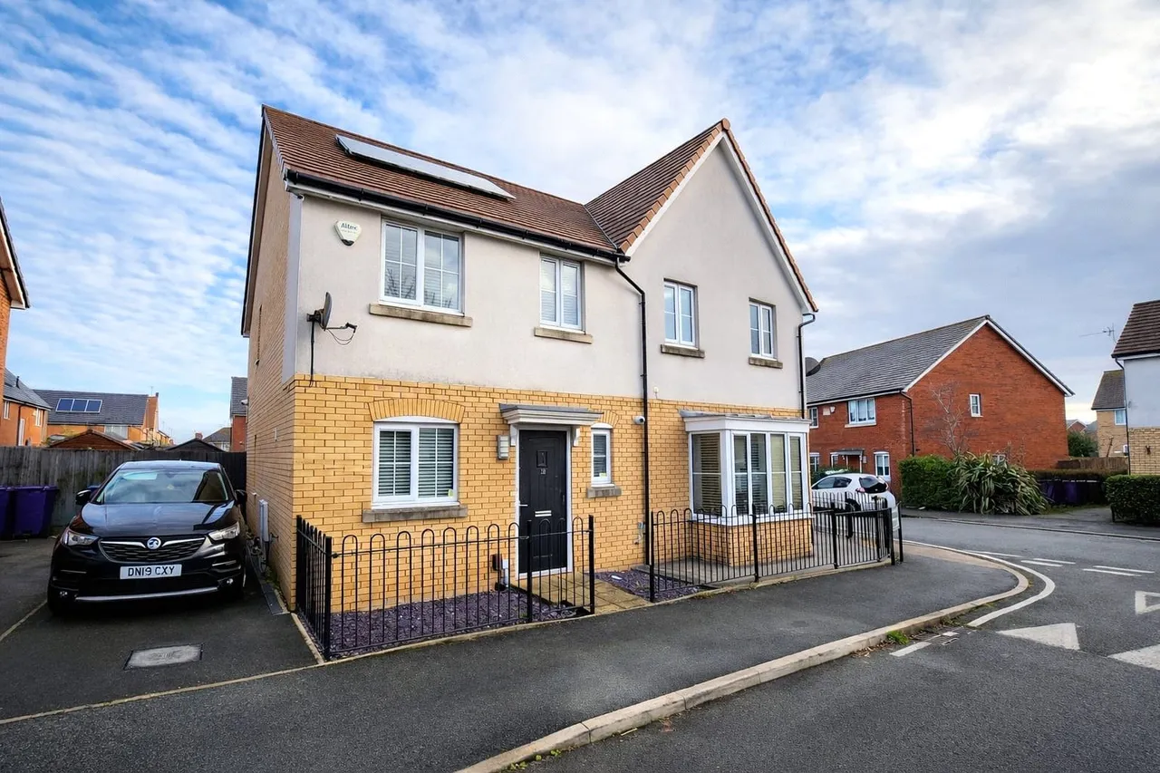3 bed property for sale, Verbena Drive, Liverpool, L11