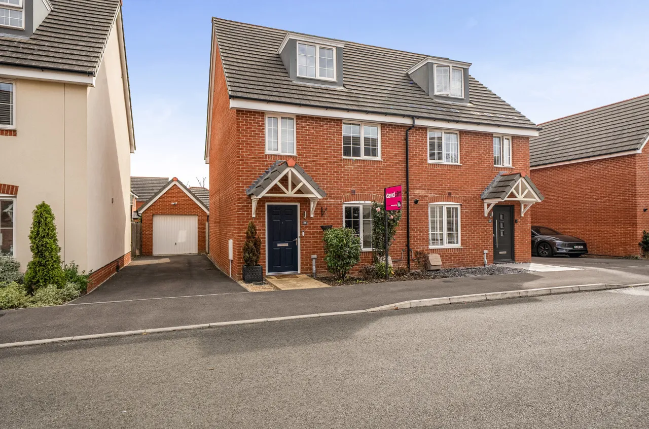 3 bed house for sale — Shipridge Drive, Spencers Wood, Reading, Berkshire, RG7 1UG