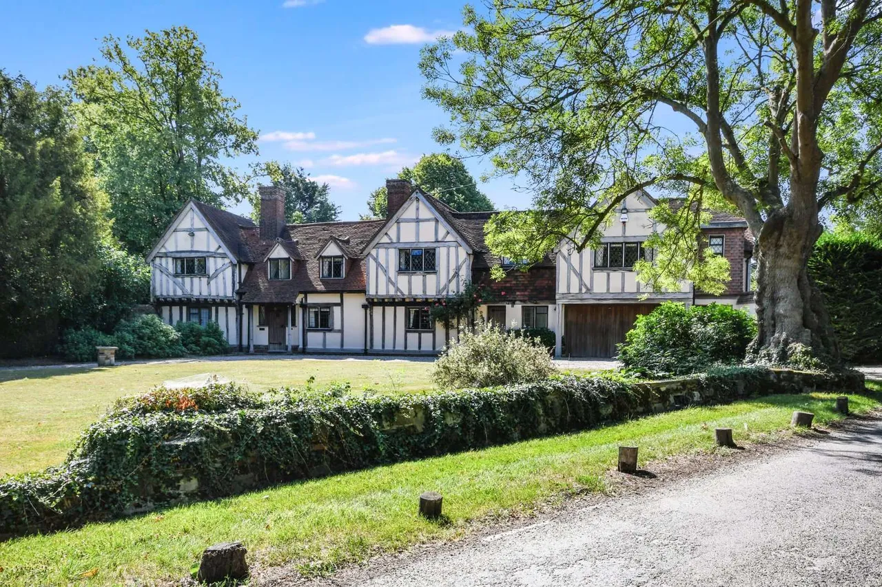 5 bed house for sale — Chignal Smealey, Chelmsford, Essex, CM1 4TA