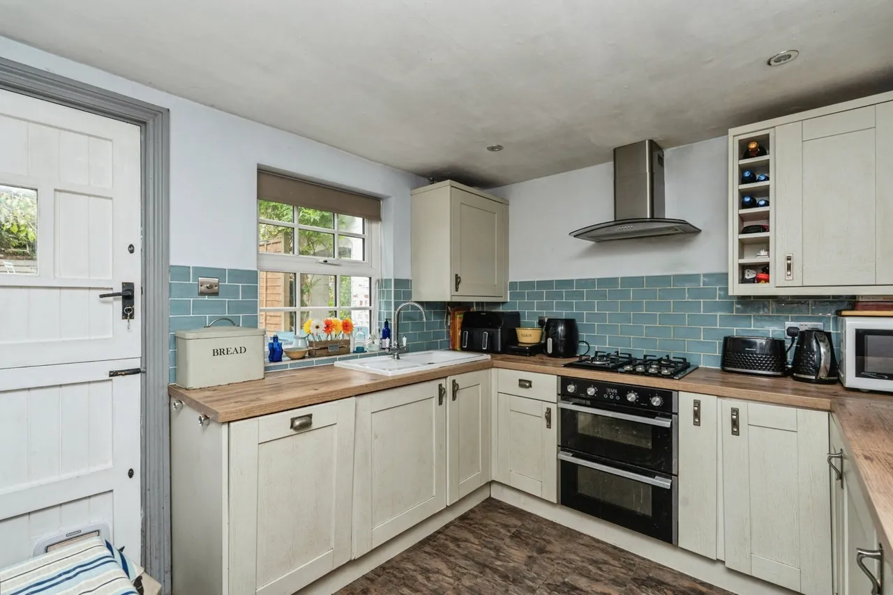 Abbey Street, Farnham, GU9, photo 3
